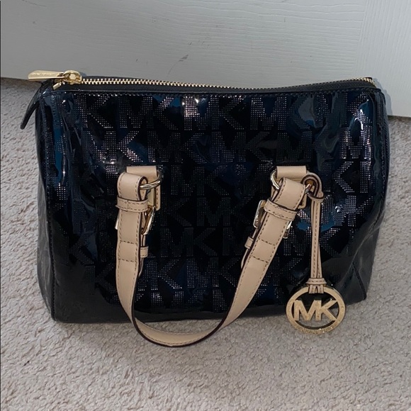 Michael Kors Purse - Picture 1 of 6